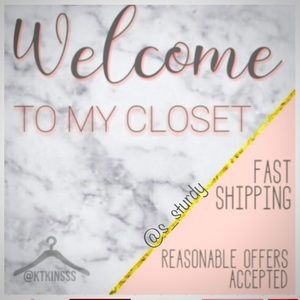 Hi and welcome to my closet! ❤️ Sarah
